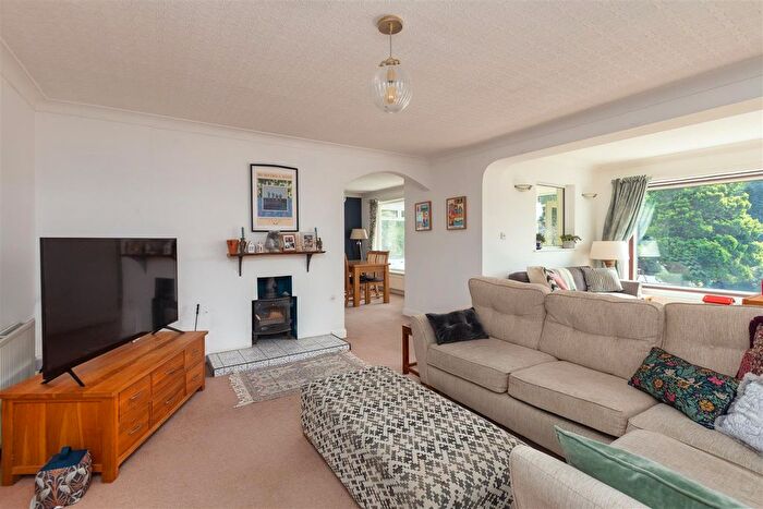 2 Bedroom Detached Bungalow For Sale In Moorside Road, Brookhouse, Lancaster, LA2