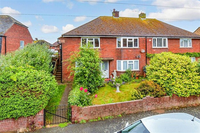 2 Bedroom Flat For Sale In Delane Road, Deal, Kent, CT14