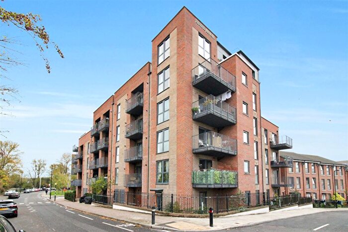 1 Bedroom Flat For Sale In Havelock Road, Southall, UB2