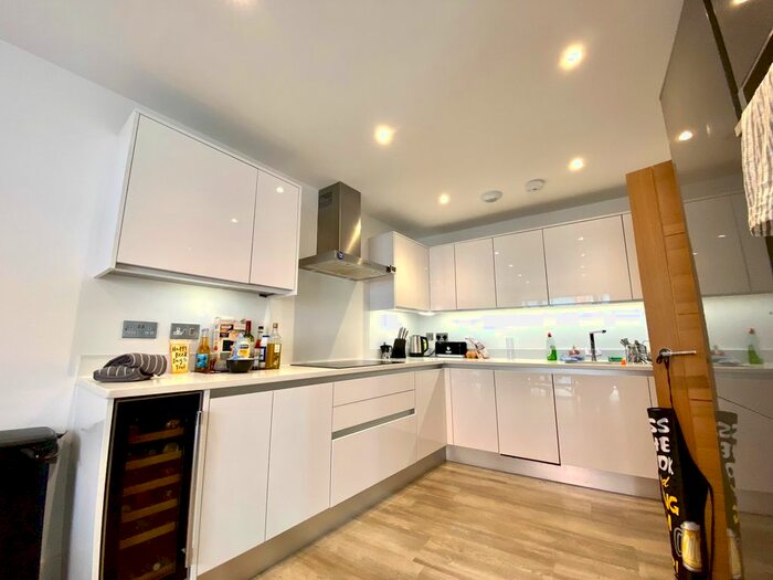 3 Bedroom Flat To Rent In Tenby Street North, Hockley, Birmingham, B1