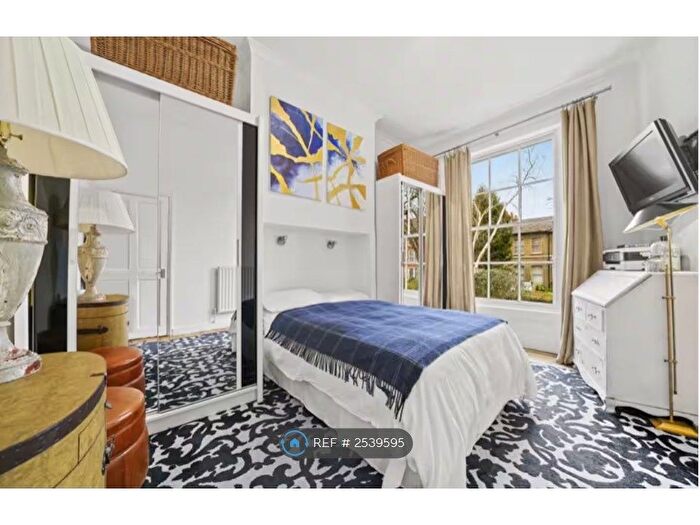 2 Bedroom Flat To Rent In St. Mary's Road, London, SE15