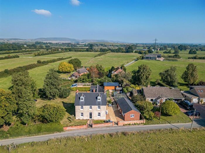 6 Bedroom Detached House For Sale In Little Horton, SN10