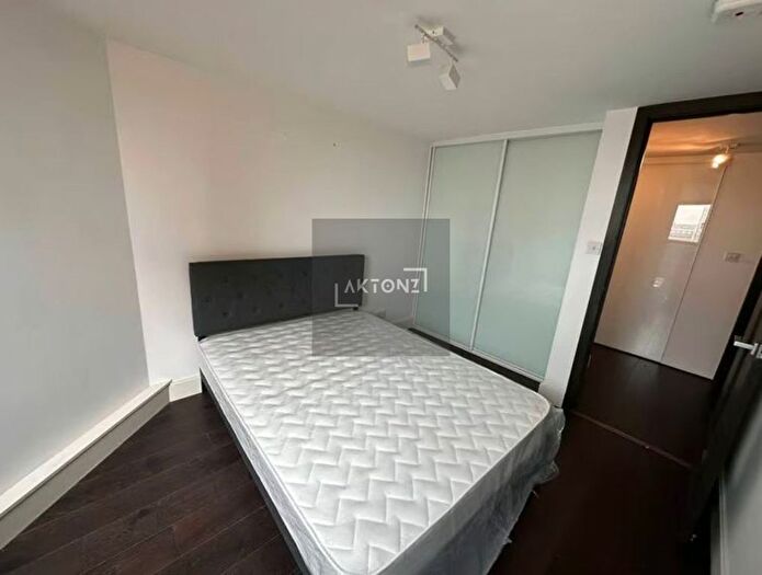 2 Bedroom Flat To Rent In Blantyre Tower, Worlds End Estate, London, SW10
