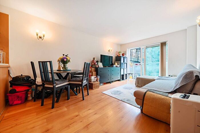 1 Bedroom Flat To Rent In Building, Woolwich, London, SE18