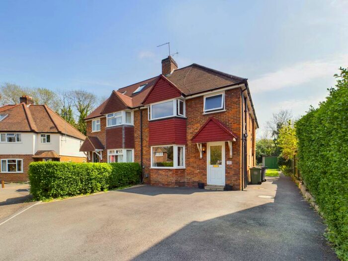 4 Bedroom House To Rent In Beech Grove, Guildford, Surrey, GU2