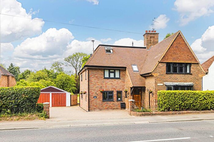 6 Bedroom Detached House To Rent In London Road, Bourne End, HP1