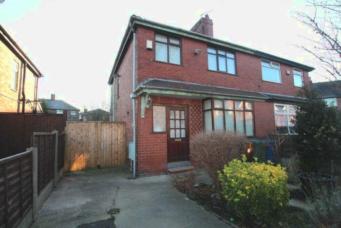 3 Bedroom Semi-Detached House To Rent In Derby Road, Whitefield, M45