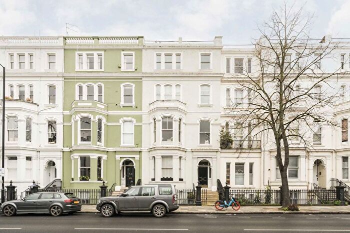 2 Bedroom Flat To Rent In Ladbroke Grove, London, W11
