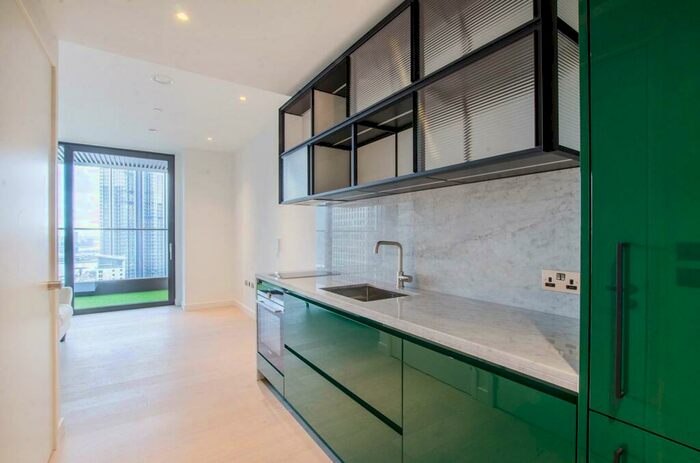 Studio To Rent In Bagshaw Building, Canary Wharf, London, E14