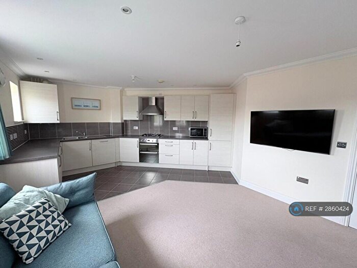 2 Bedroom Flat To Rent In Warren Avenue, Saxmundham, IP17