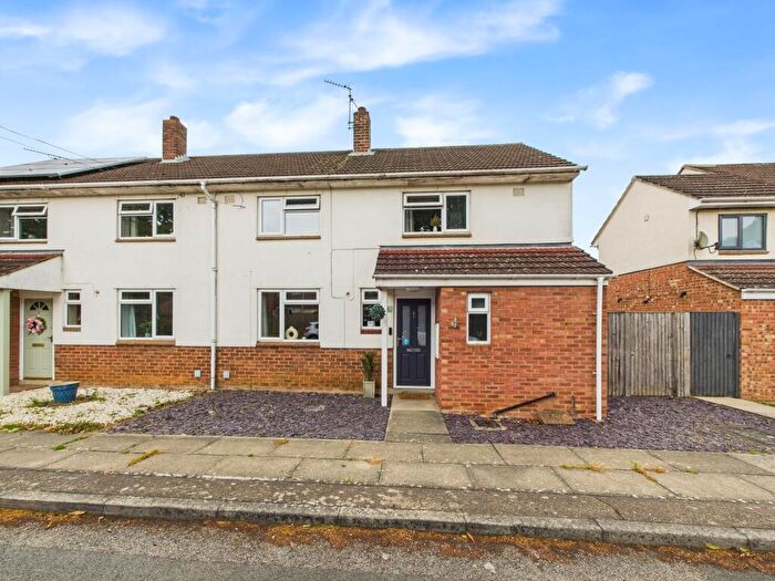 3 Bedroom Semi-Detached House For Sale In Skelf Street, Church Fenton, LS24
