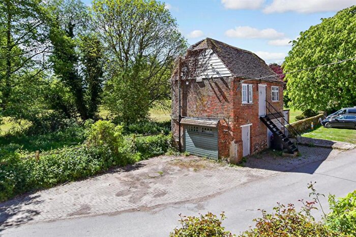 4 Bedroom Detached House For Sale In Church Lane, Trottiscliffe, West Malling, Kent, ME19