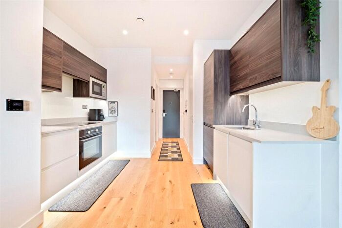 1 Bedroom Apartment To Rent In The Ring, Bracknell, Berkshire, RG12