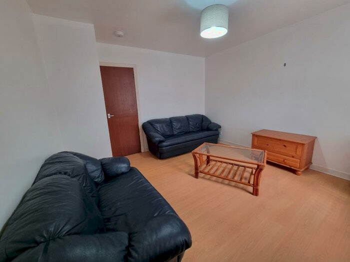 2 Bedroom Flat To Rent In St. Andrew Street, The City Centre, Aberdeen, AB25