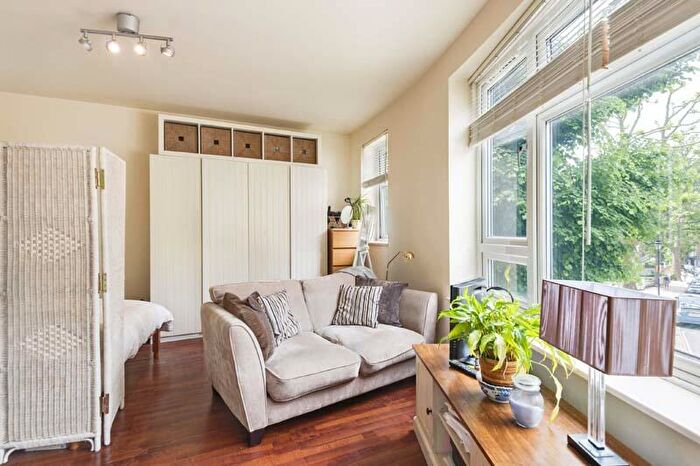 Studio To Rent In Parliament Hill, Hampstead, NW3