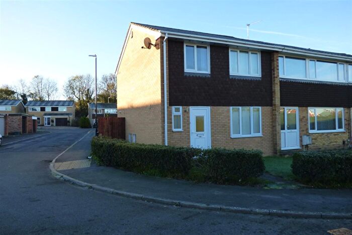 3 Bedroom End Of Terrace House To Rent In Avon Way, Thornbury, Bristol, BS35