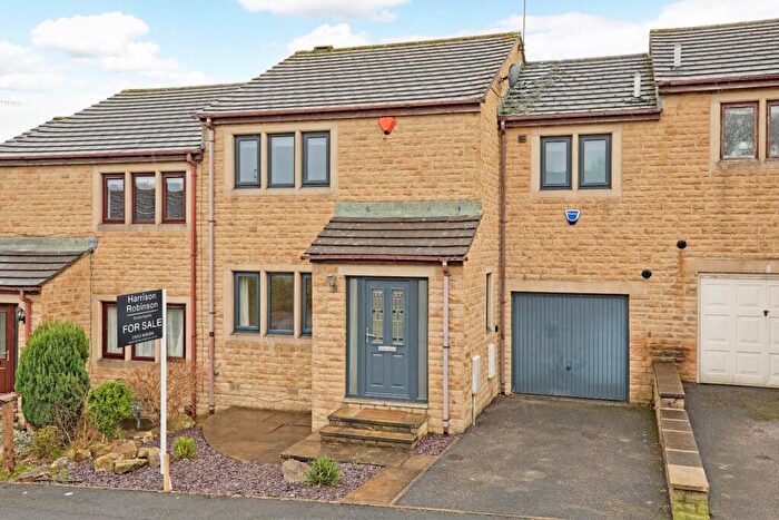 4 Bedroom Terraced House For Sale In Broadfield Way, Addingham, LS29