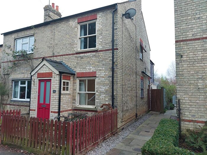 3 Bedroom Semi-Detached House To Rent In Mill Lane, Cambridge, CB24