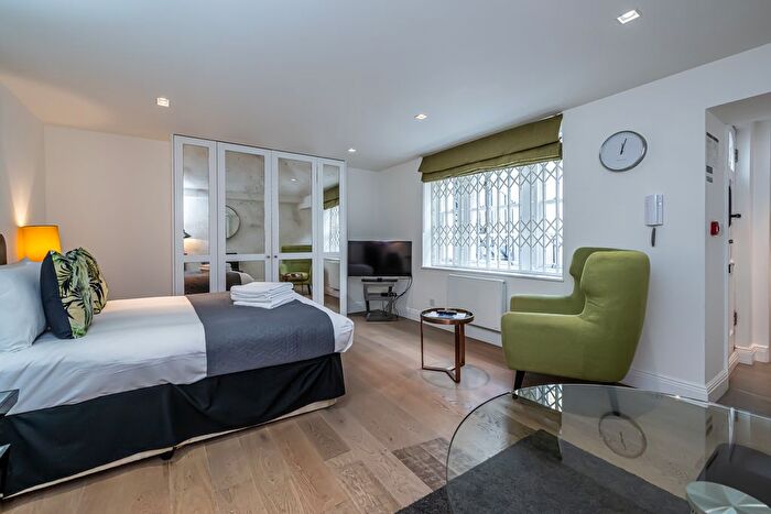 Studio To Rent In Wyndham Street, London, W1H