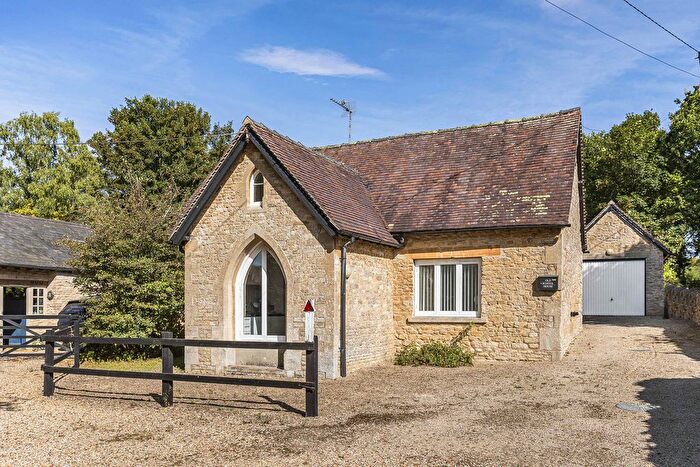 2 Bedroom Detached House For Sale In Fritwell Road, Fewcott, OX27