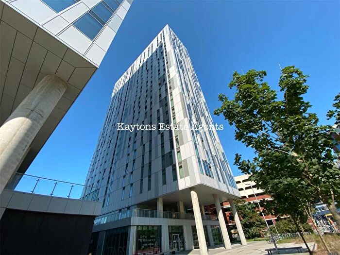 1 Bedroom Flat For Sale In Michigan Avenue, Salford, M50