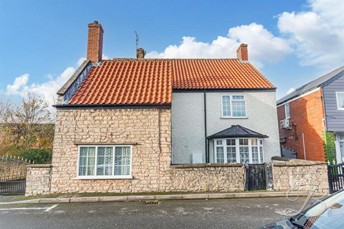 3 Bedroom Detached House For Sale In Clumber Street, Warsop, Mansfield, NG20