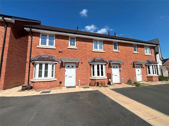 2 Bedroom End Terrace House For Sale In Walsingham Drive, Daventry, Northamptonshire, NN11