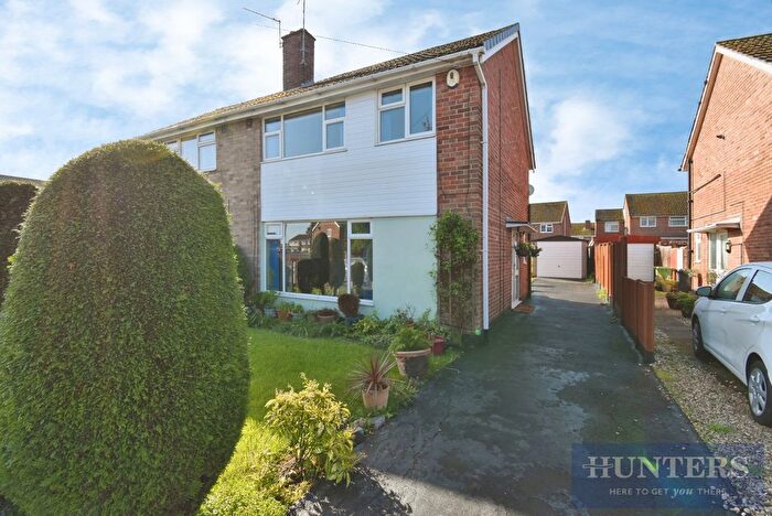 3 Bedroom Semi Detached House For Sale In Ramsbury Road, Leicester, LE2