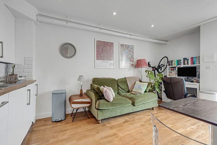 1 Bedroom Flat To Rent In Wadeson Street, Hackney, E2