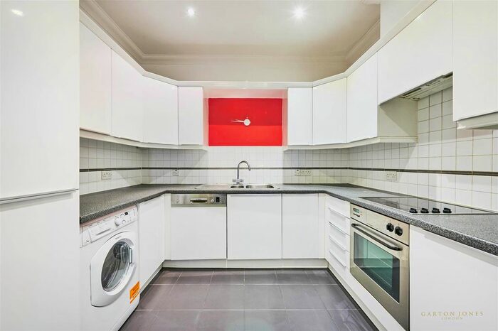 2 Bedroom Flat To Rent In Ormond House, Medway Street, Westminster, London, SW1P