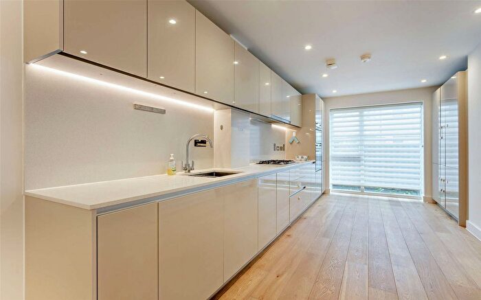 4 Bedroom Terraced House To Rent In Clay Farm Drive, Trumpington, Cambridge, Cambridgeshire, CB2