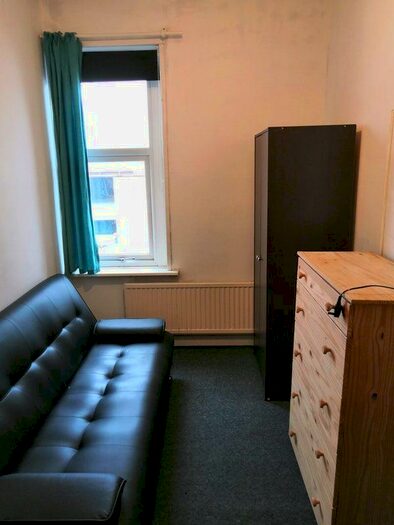 1 Bedroom House To Rent In Collins Street, Bristol, Bristol, BS11