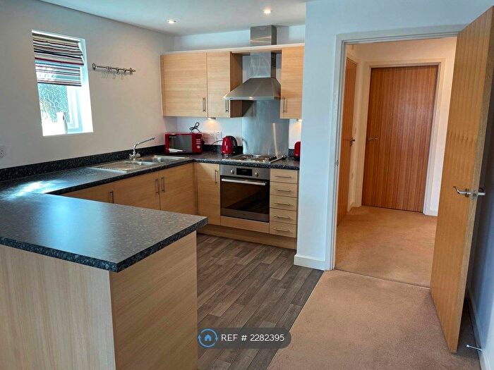 2 Bedroom Flat To Rent In Bridport House, Gosport, PO12