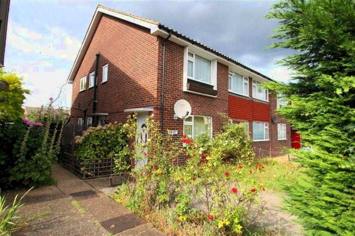 2 Bedroom Flat To Rent In Pearson Court, Central Road, Morden, SM4