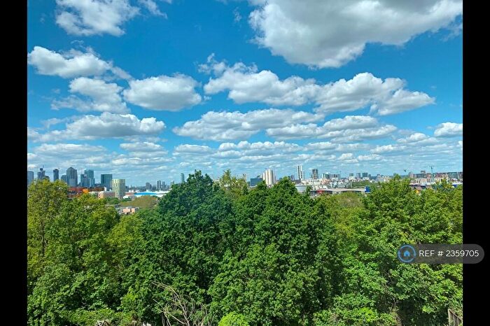 2 Bedroom Flat To Rent In Humber Road, London, SE3
