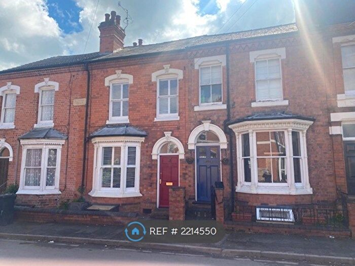 3 Bedroom Terraced House To Rent In St. Dunstans Crescent, Worcester, WR5