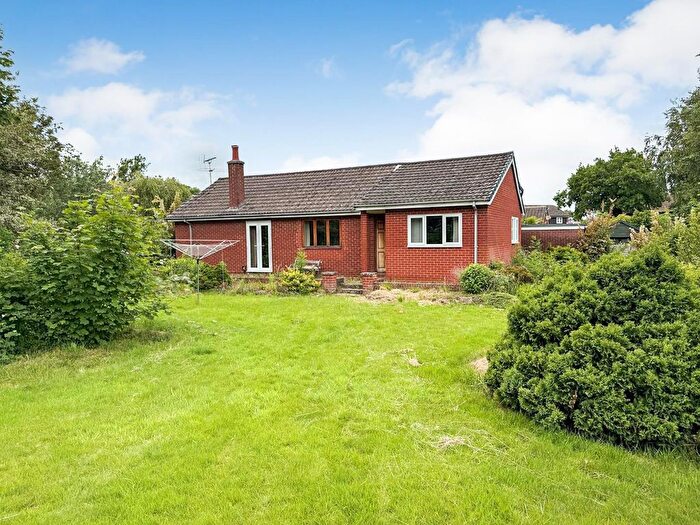 2 Bedroom Detached Bungalow For Sale In Yew Tree Avenue, Whittington, SY11