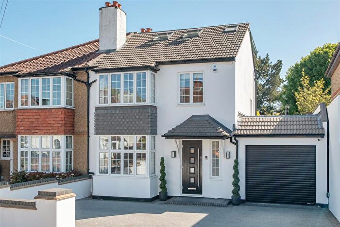 4 Bedroom Semi-Detached House For Sale In Mountview Road, Orpington, BR6