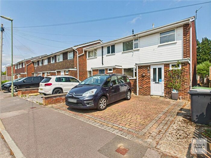 3 Bedroom End Of Terrace House For Sale In Norfolk Road, Gosport, PO12