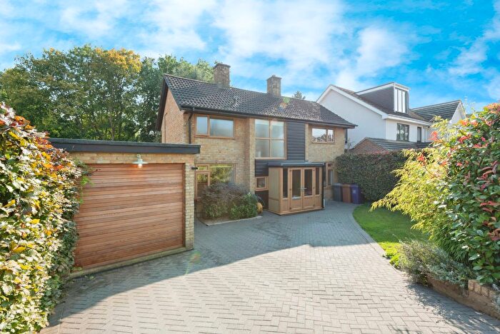 3 Bedroom Detached House For Sale In Cranborne Avenue, Hitchin, Hertfordshire, SG5