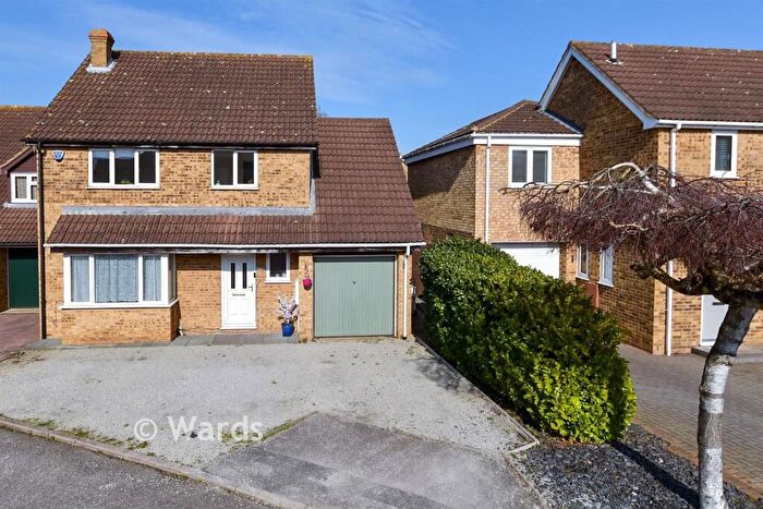 4 Bedroom Detached House For Sale In Holder Close, Lordswood, Chatham, Kent, ME5