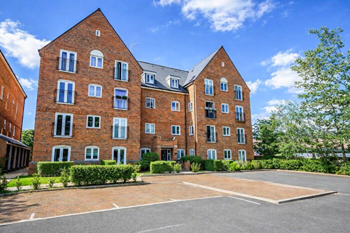 1 Bedroom Apartment For Sale In Townbridge Mill Linslade, LU7
