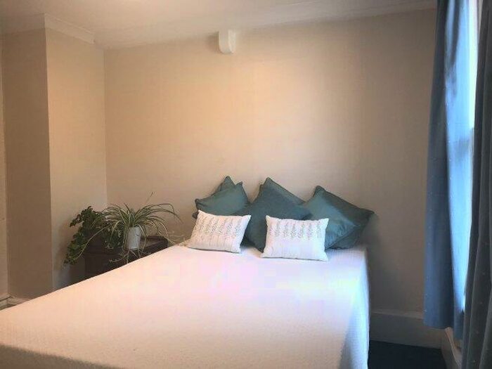 1 Bedroom Flat To Rent In Saint Dunstans Street, CT2