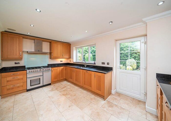 5 Bedroom Detached House To Rent In Leys Close, Pedmore, DY9