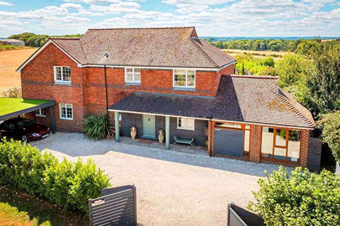 5 Bedroom Detached House For Sale In Pipers Lane, Northchapel, GU28