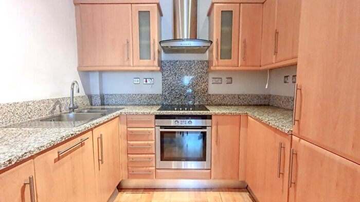 2 Bedroom Apartment To Rent In Sele Mill, Hertford, SG14