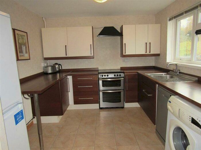 3 Bedroom Flat To Rent In Beechley Drive Pentrebane Cardiff, CF5