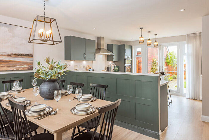 4 Bedroom Detached House For Sale In Crediton Road, Okehampton, EX20