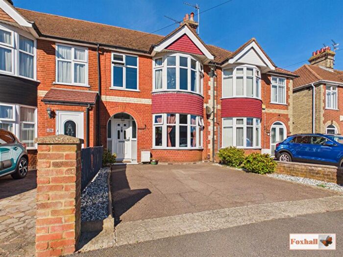 3 Bedroom Terraced House For Sale In Cliff Lane, Ipswich, IP3