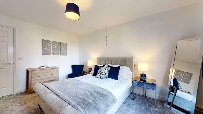 2 Bedroom Flat For Sale In Station Road, Sheffield, S13